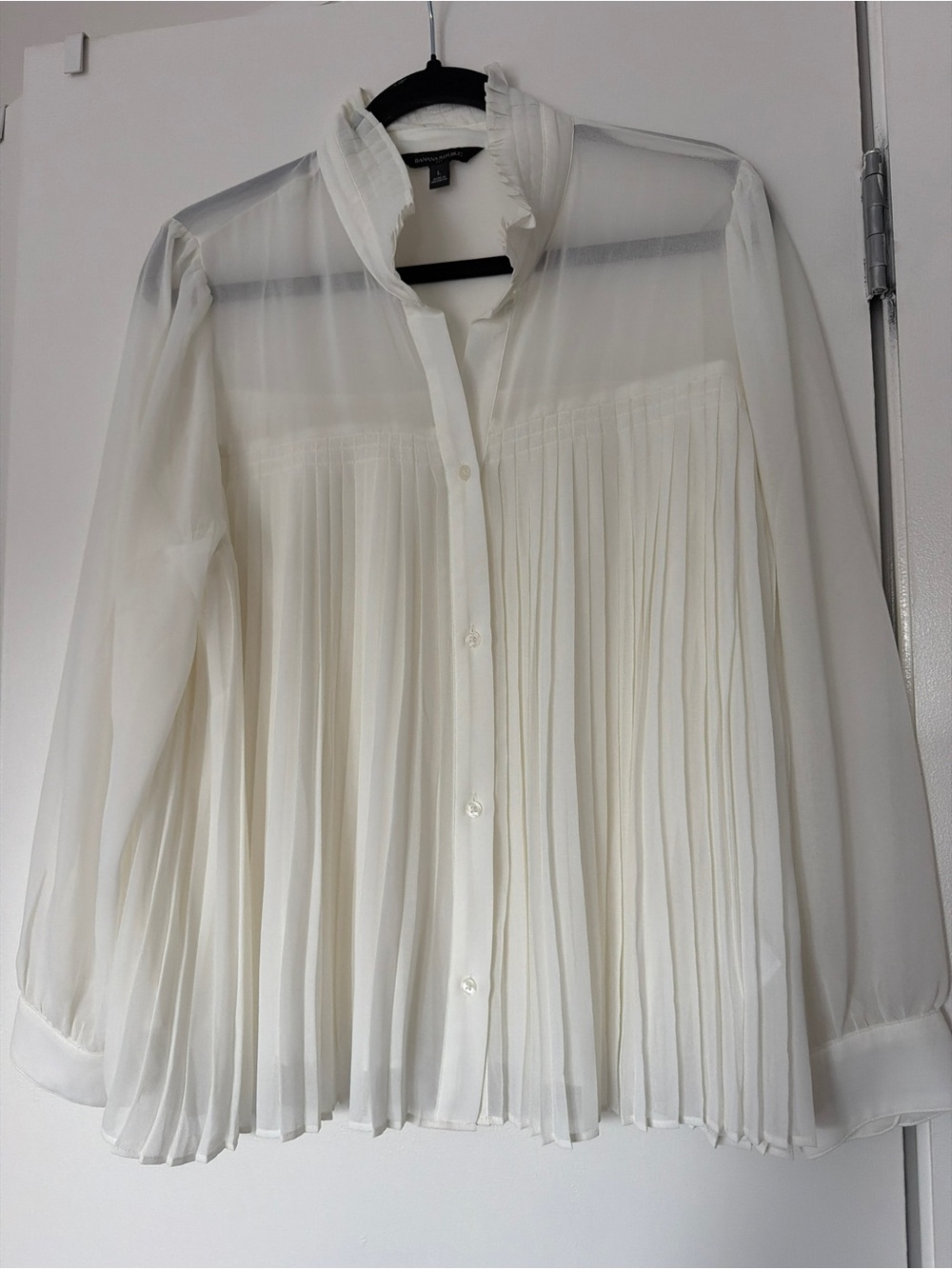 Banana Republic Women's White Pleated Long Sleeve Sheer Blouse L